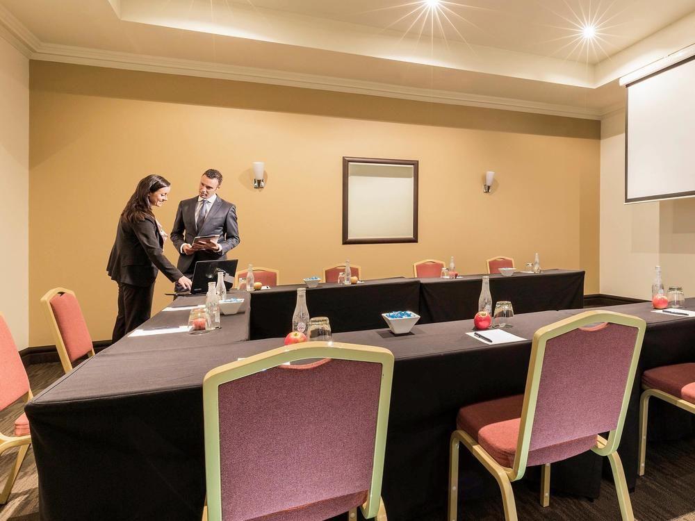 Visy Dior Hotel Baulkham Hills Eksteriør billede