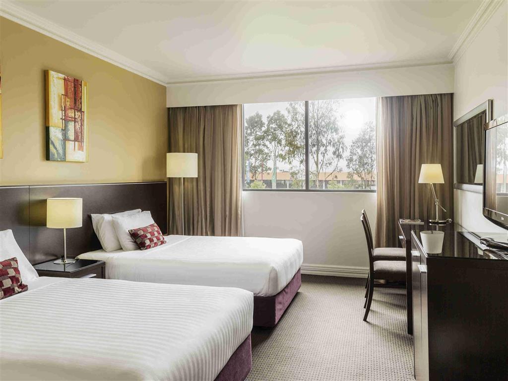 Visy Dior Hotel Baulkham Hills Eksteriør billede