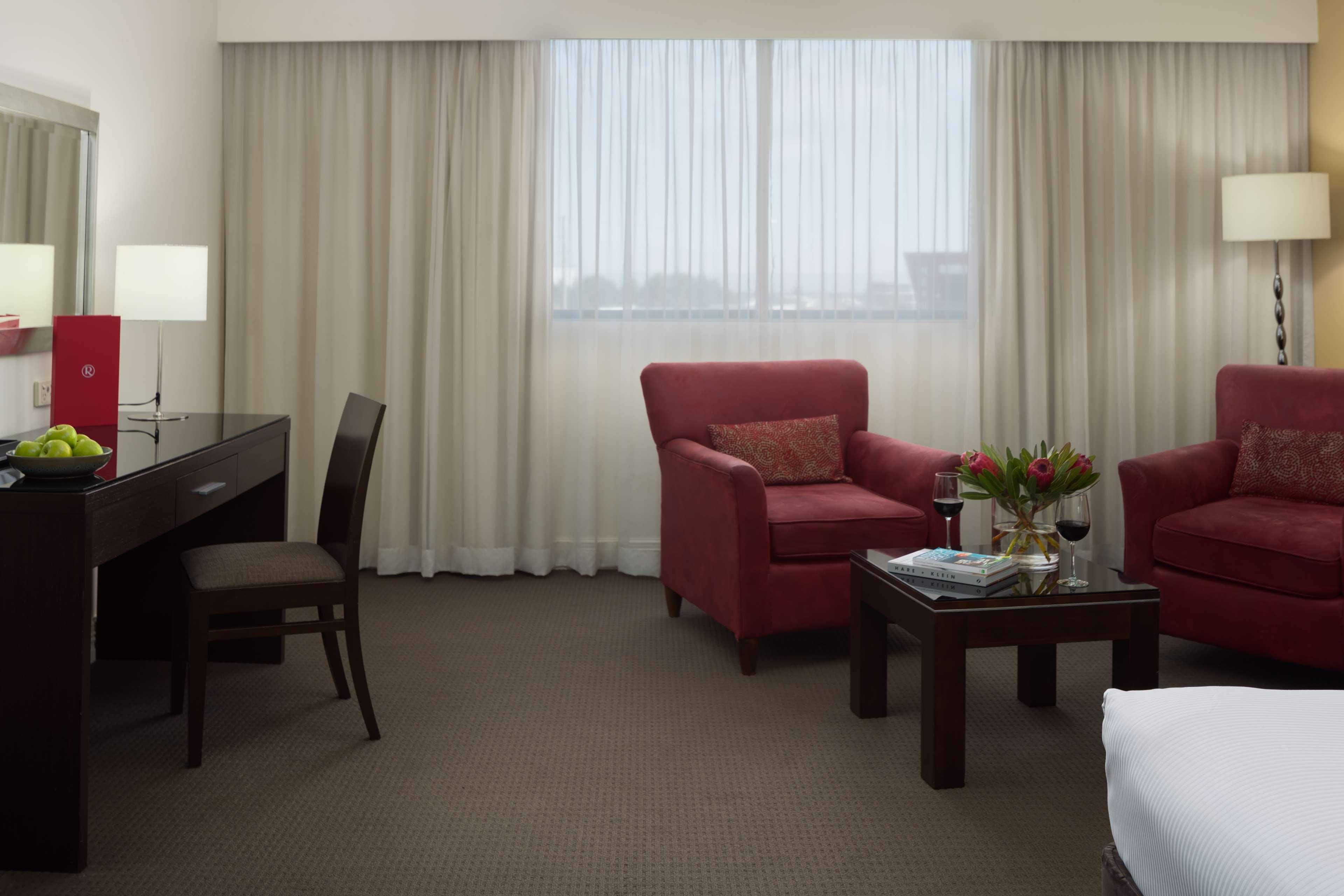 Visy Dior Hotel Baulkham Hills Eksteriør billede