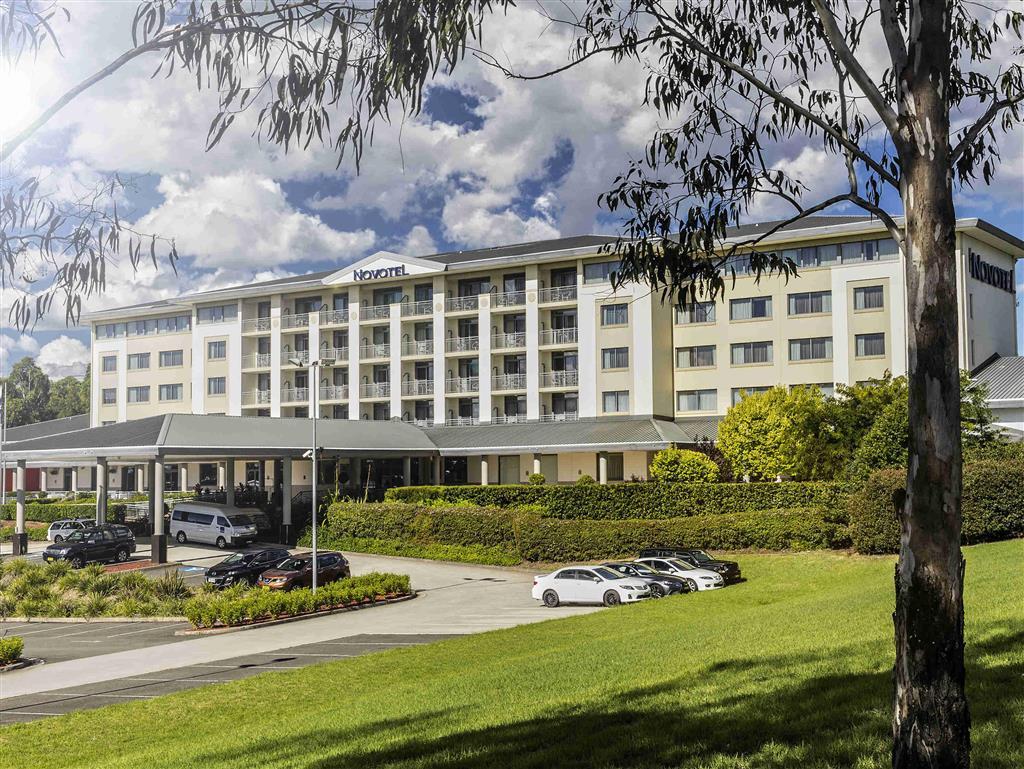 Visy Dior Hotel Baulkham Hills Eksteriør billede