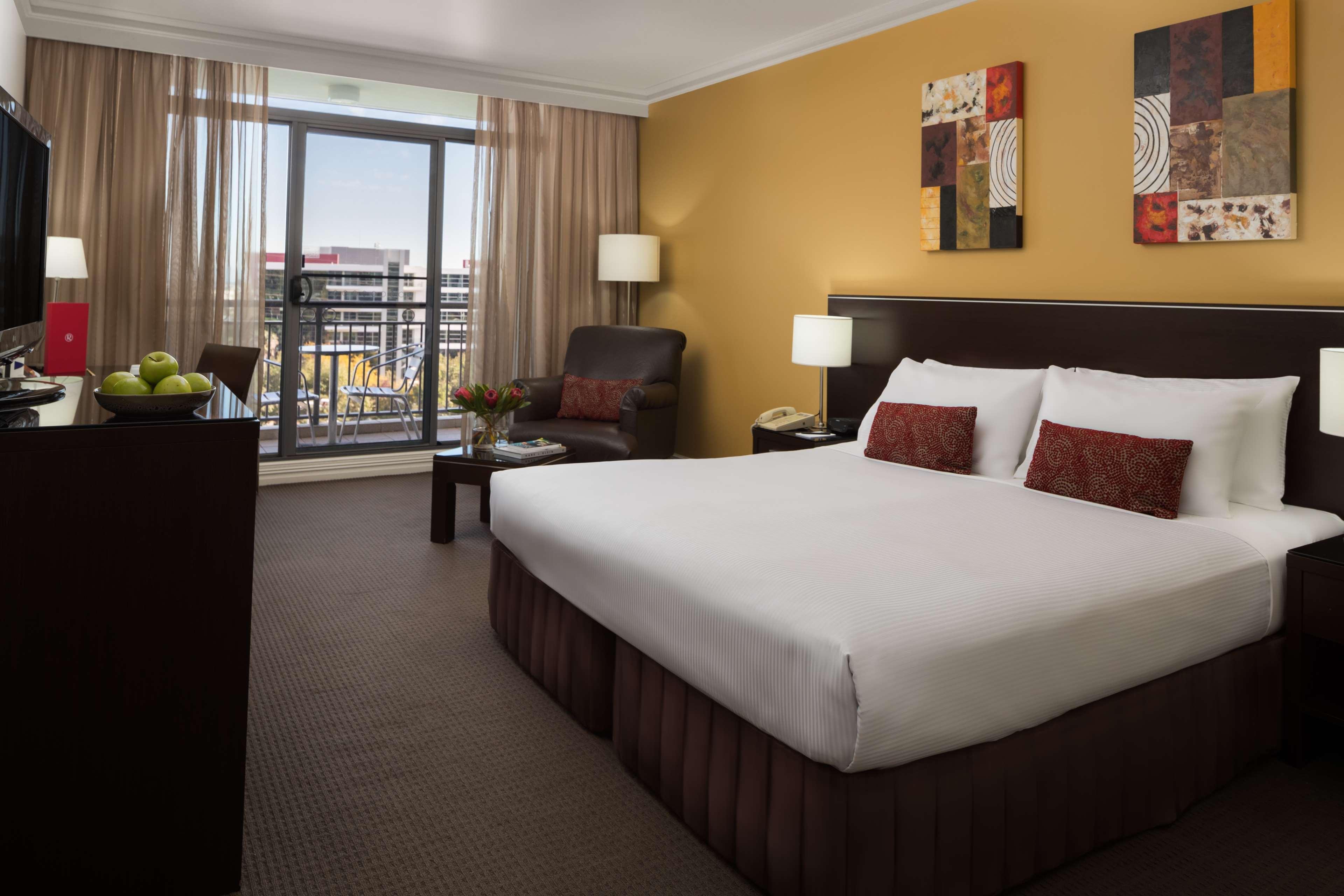 Visy Dior Hotel Baulkham Hills Eksteriør billede