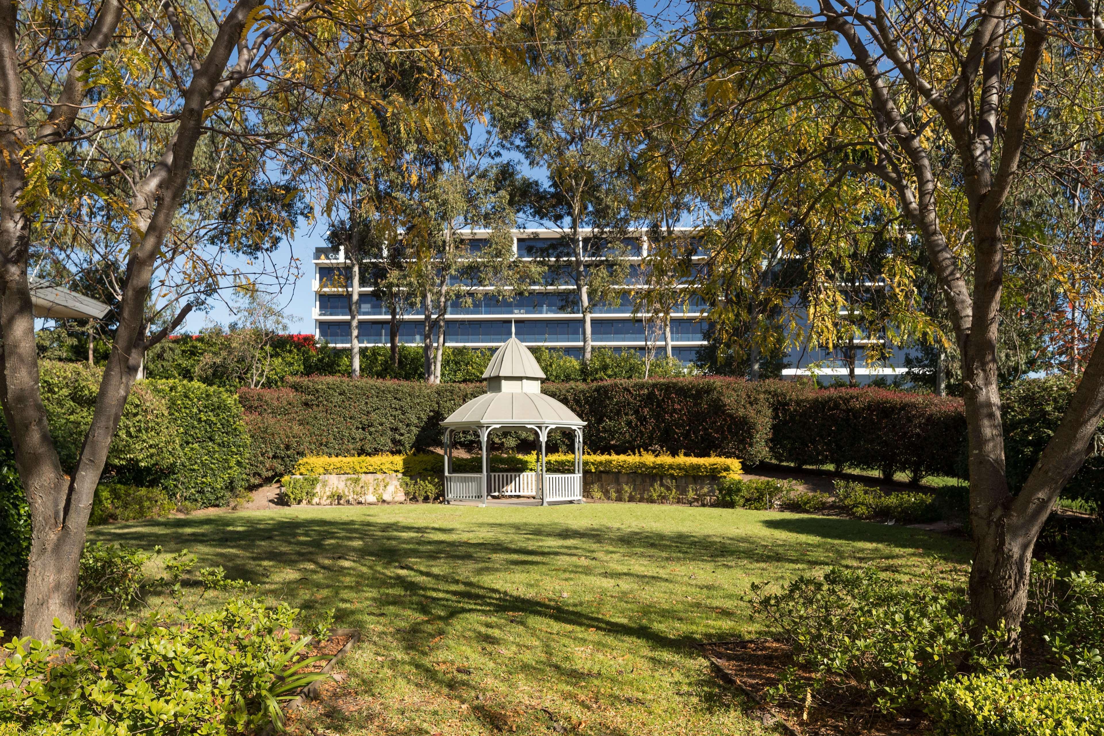 Visy Dior Hotel Baulkham Hills Eksteriør billede