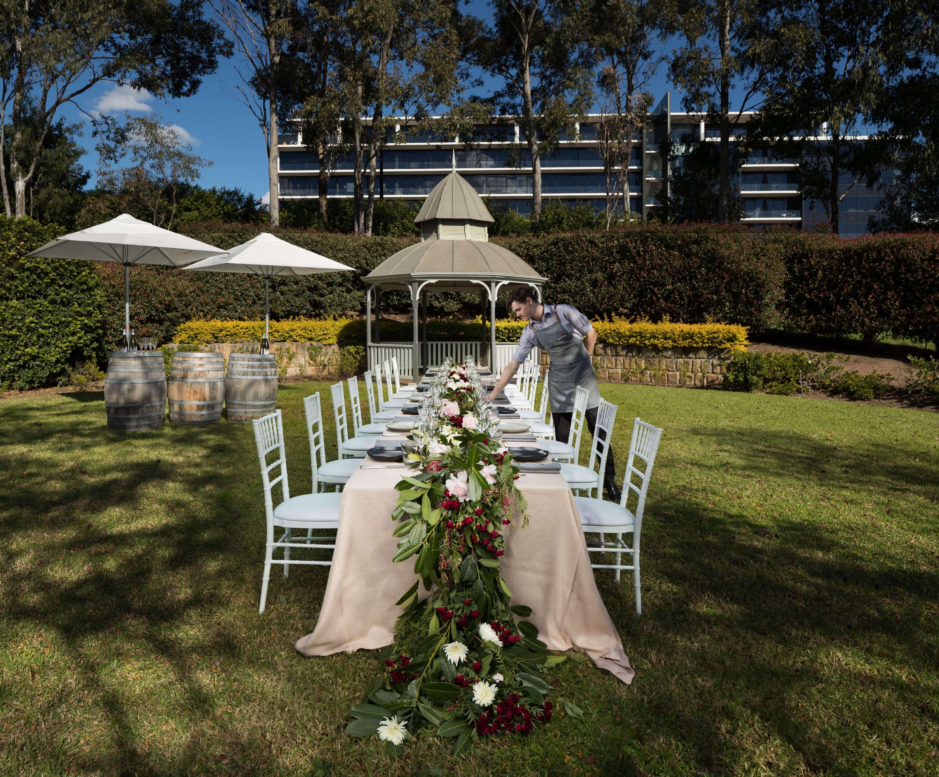 Visy Dior Hotel Baulkham Hills Eksteriør billede
