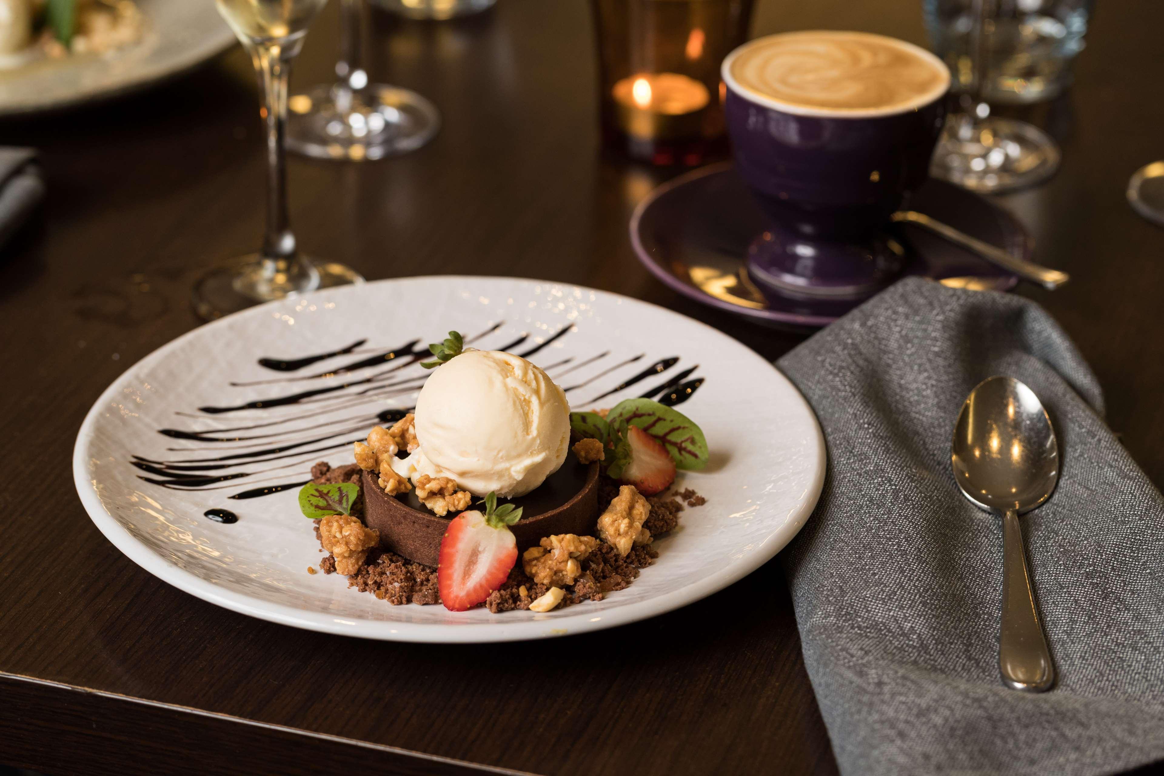 Visy Dior Hotel Baulkham Hills Eksteriør billede